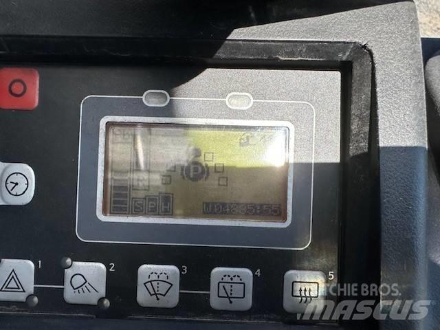 Toyota 8 FBEK 16 T شاحنات ذات رافعات شوكية تعمل بالكهرباء