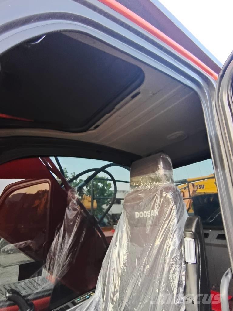 Doosan DX 225 LC-9C حفارات زحافة