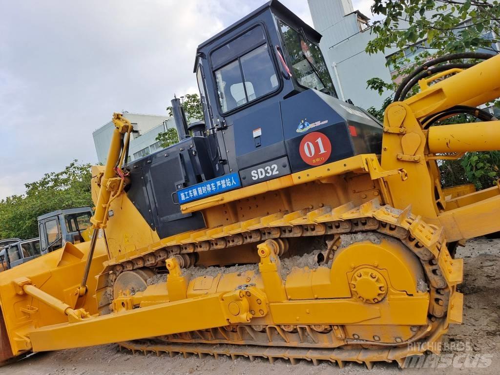 Shantui SD 32 بلدوزرات مجنزرة