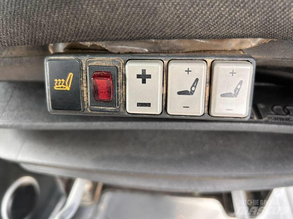 JCB 3 CX JOYSTICK لوادر ذات جرافات عكسية