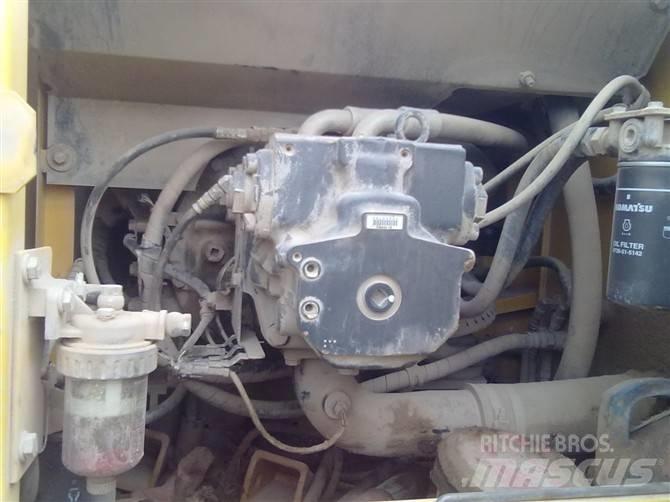 Komatsu PC 220-7 حفارات زحافة