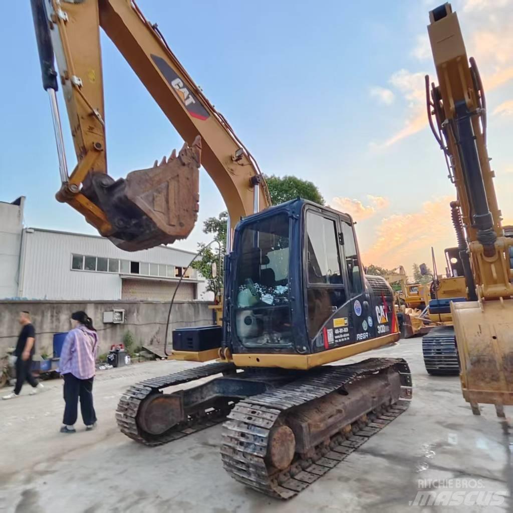 CAT 313GC حفارات زحافة