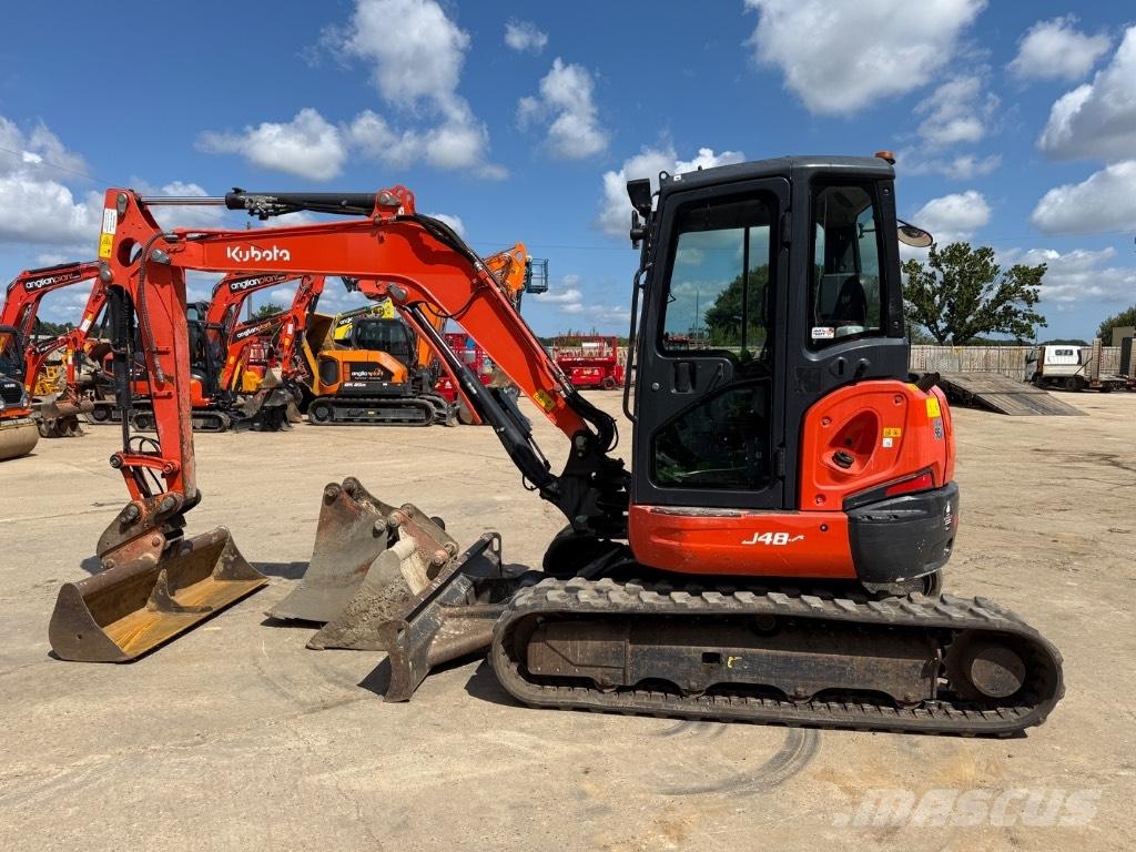 Kubota U 48 حفارات صغيرة أقل من 7 طن (حفارات صغيرة)