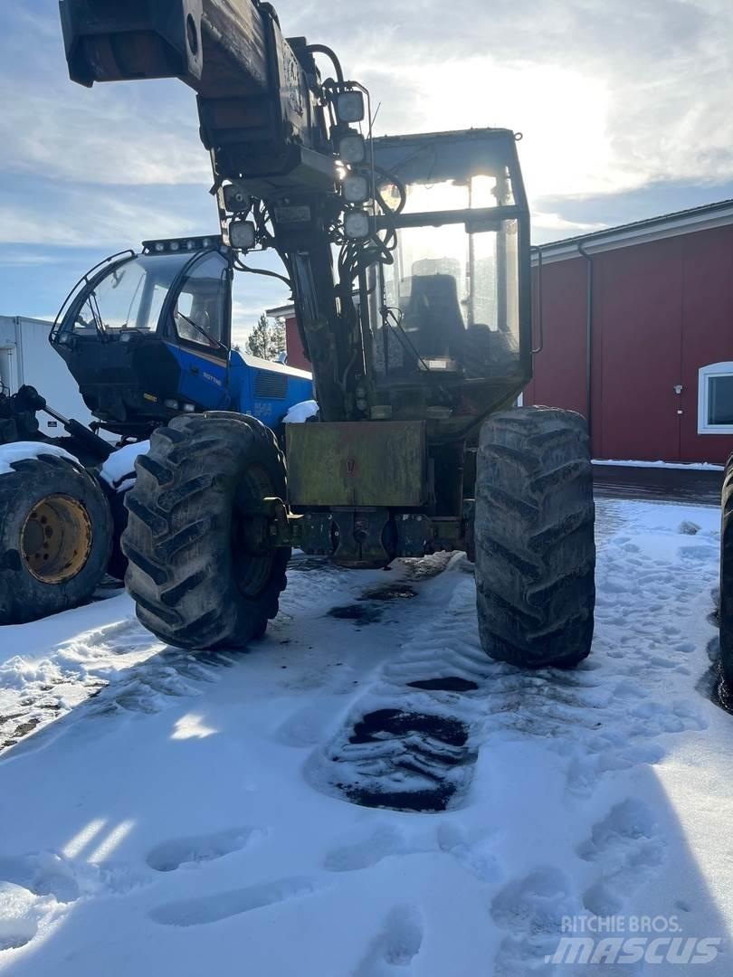 Valmet 911 حصادات