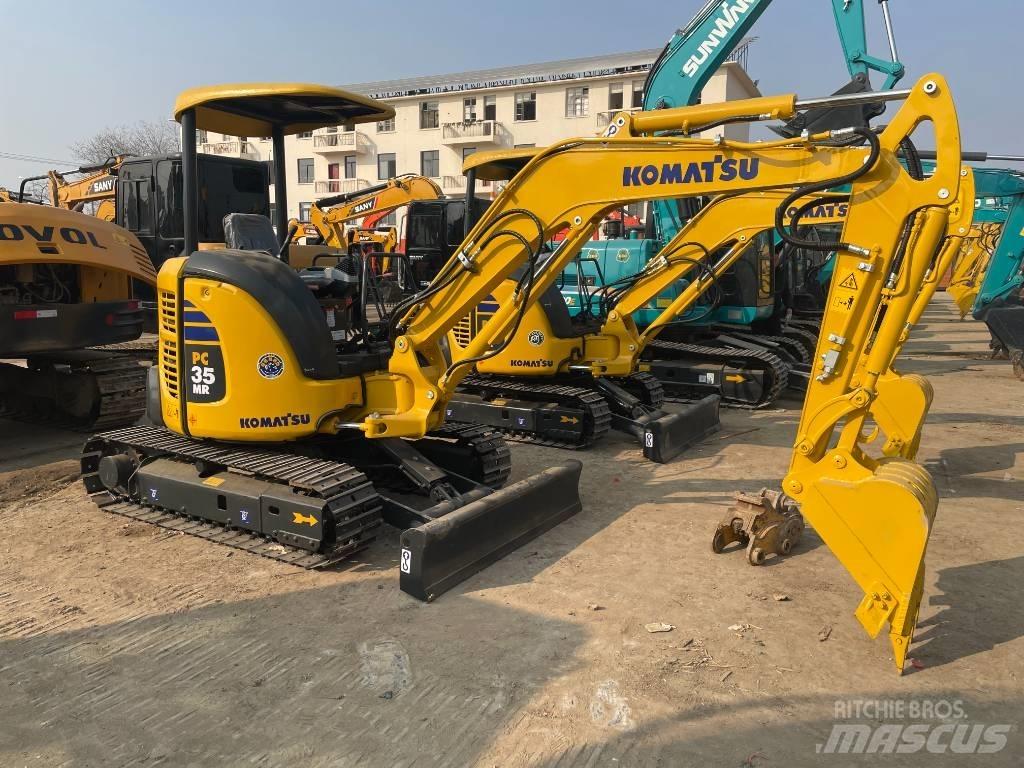 Komatsu PC 35 حفارات زحافة