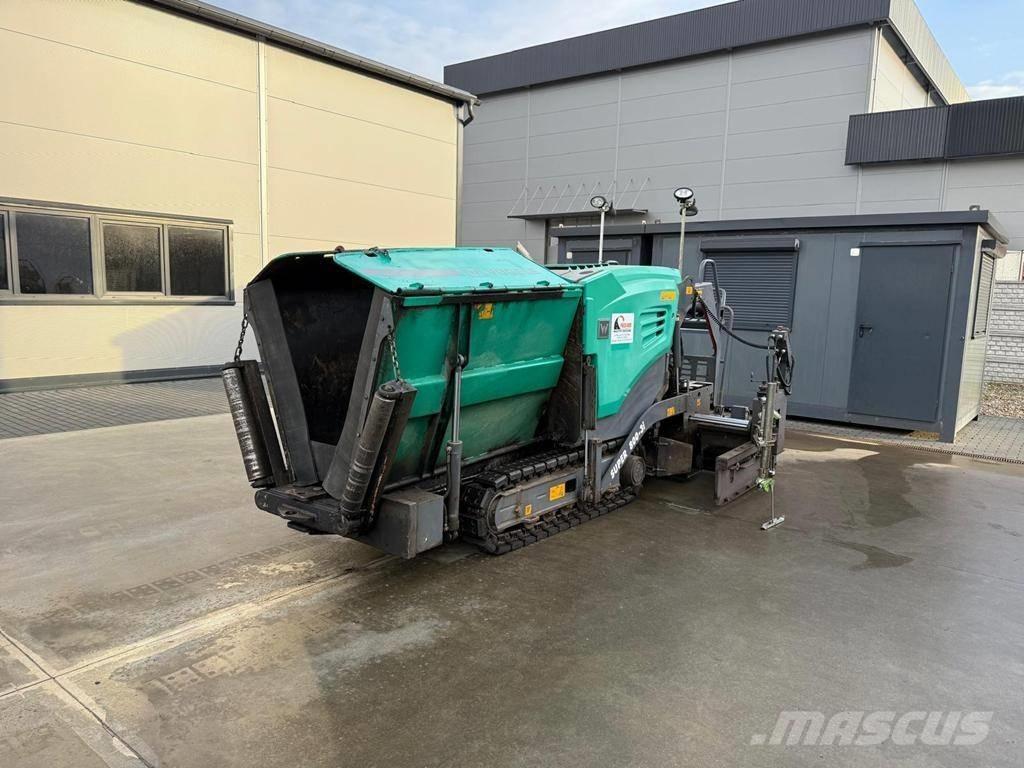 Vögele Super 800-3i معدات السفلتة