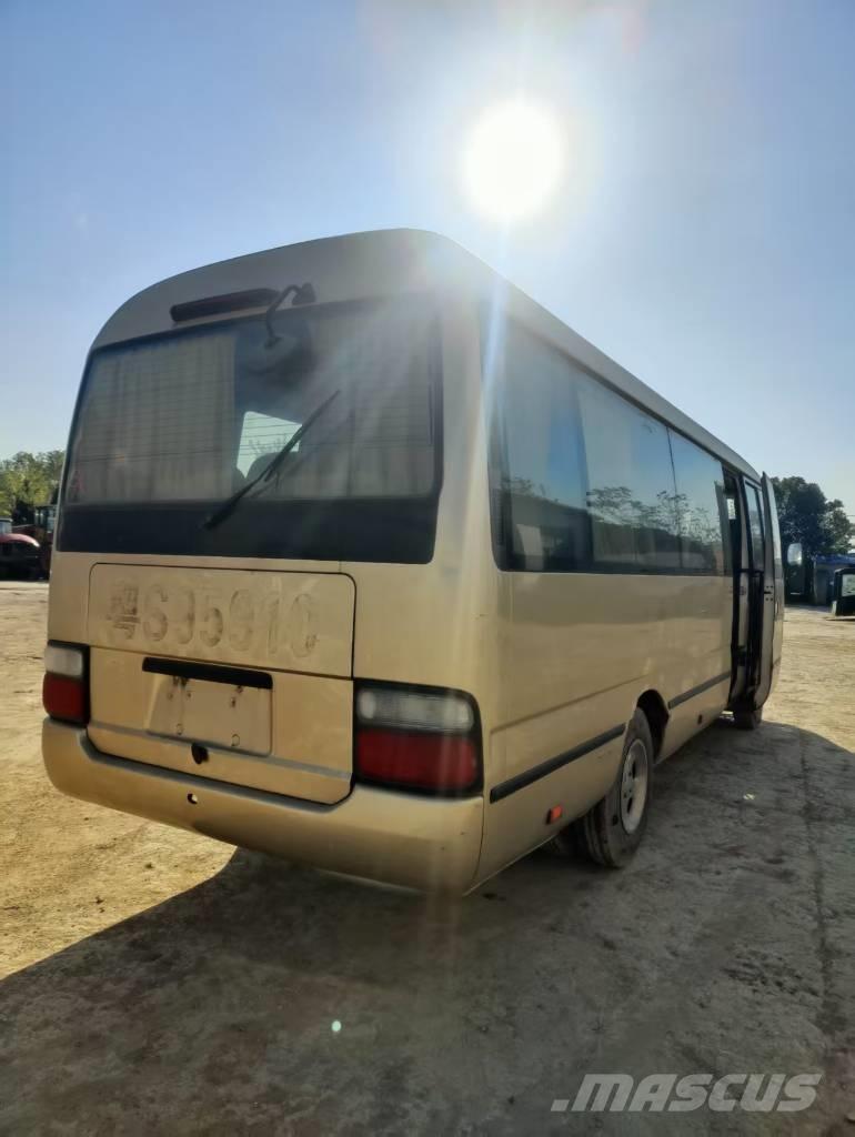 Toyota Coaster حافلة داخل المدينة