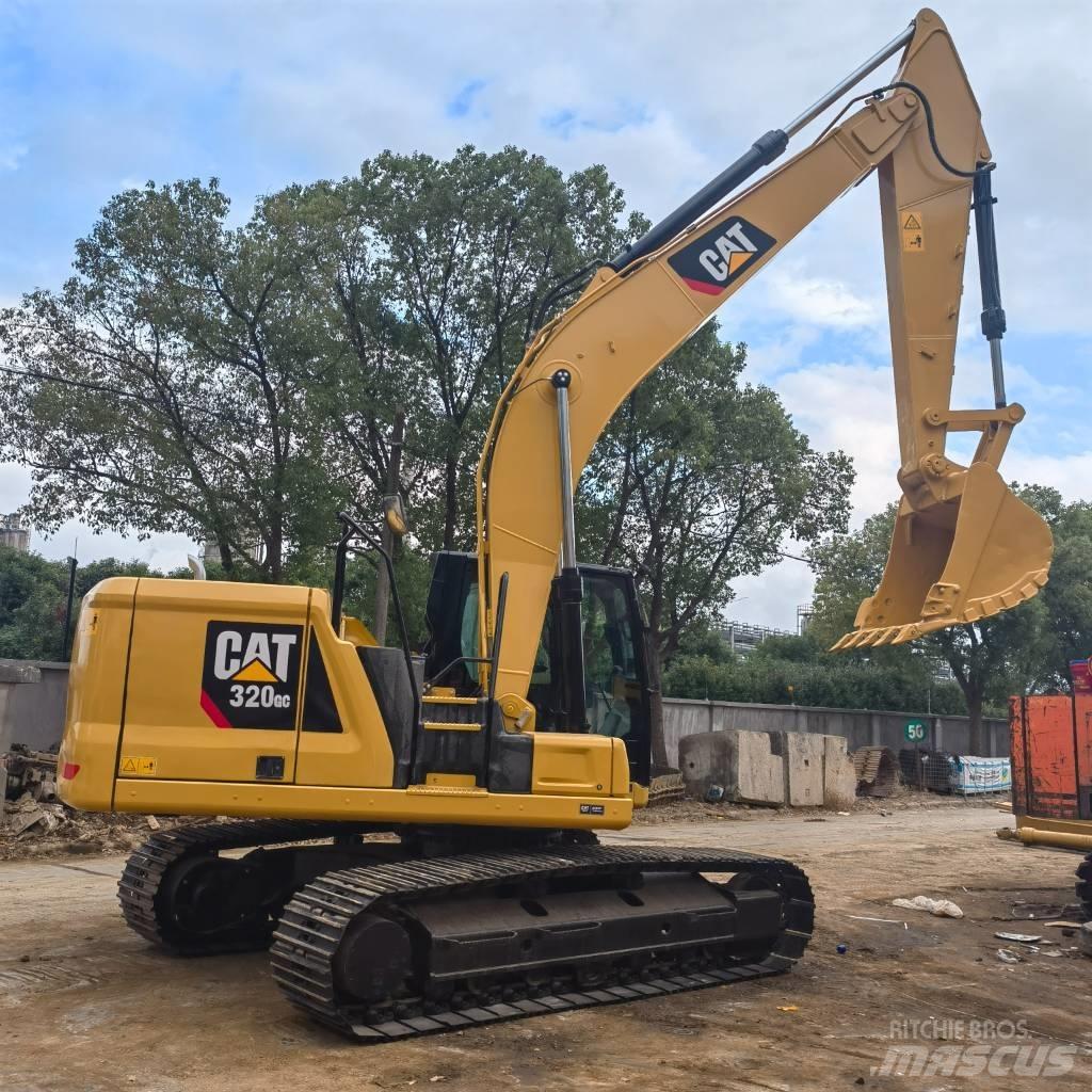 CAT 320 GC حفارات زحافة