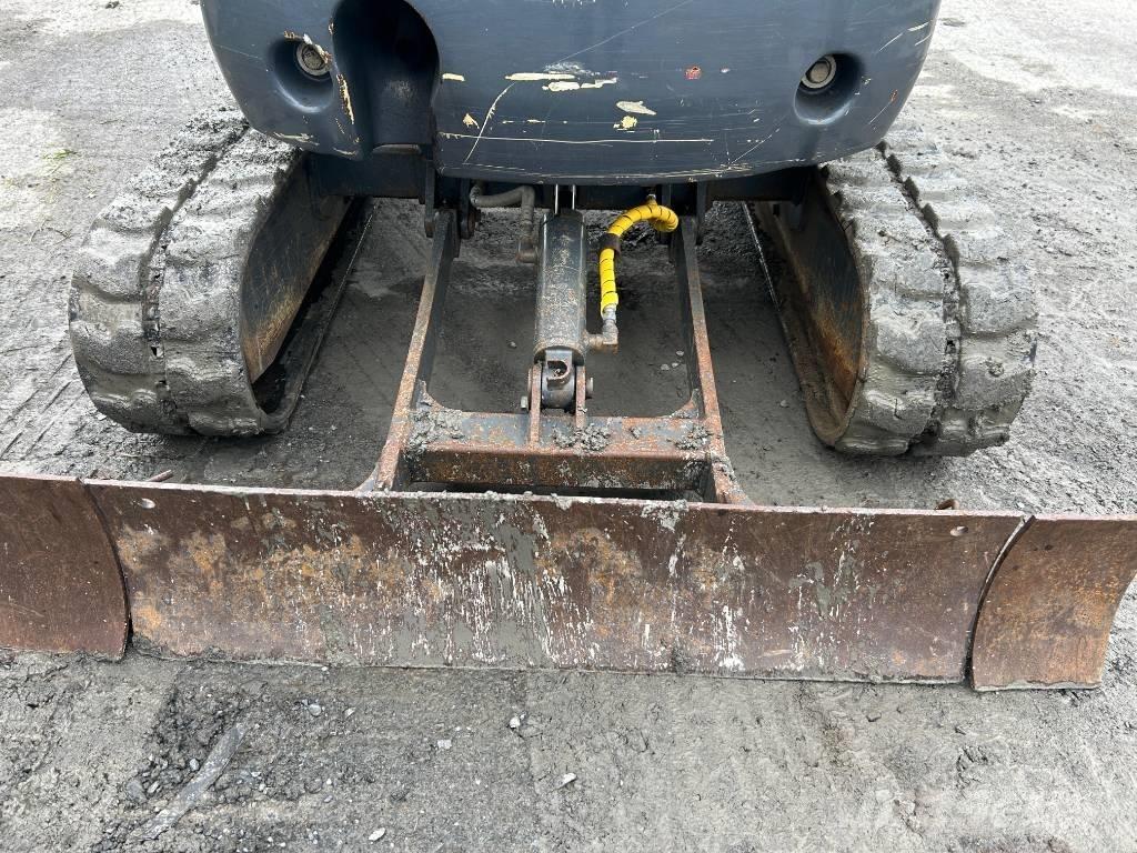 Kobelco SK 17 SR حفارات صغيرة أقل من 7 طن (حفارات صغيرة)