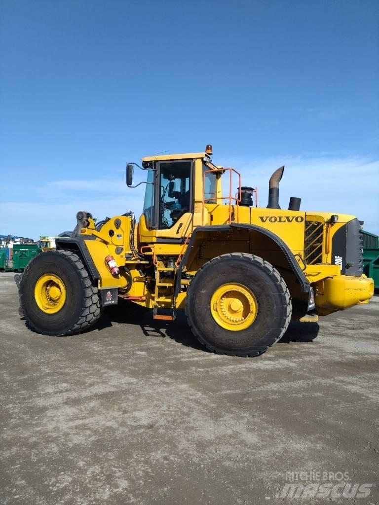 Volvo L 220 F لوادر بعجل