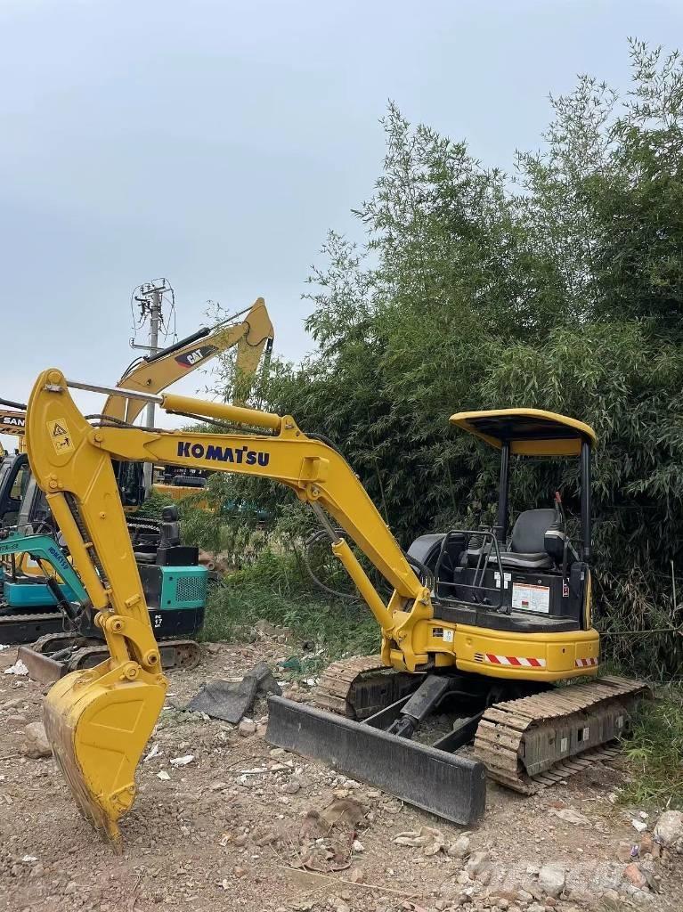 Komatsu PC35 حفارات صغيرة أقل من 7 طن (حفارات صغيرة)