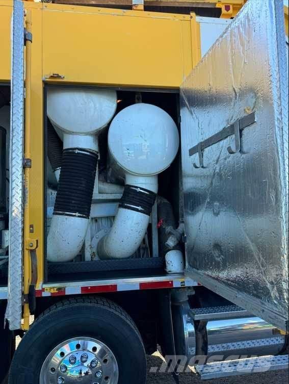 Western Star 4900 شاحنات مزدوجة / خلخلة