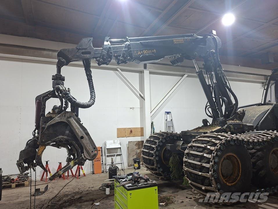 Ponsse Bear 8W حصادات