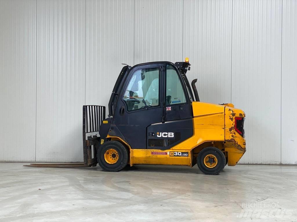 JCB TLT30-19D-2WD شاحنات الديزل