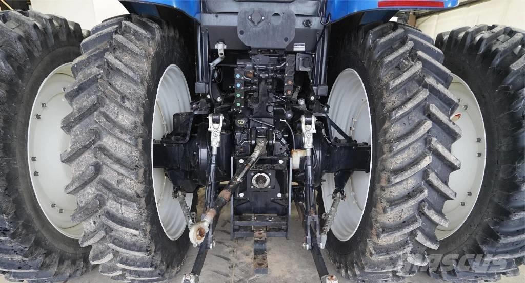 New Holland T 7.210 الجرارات