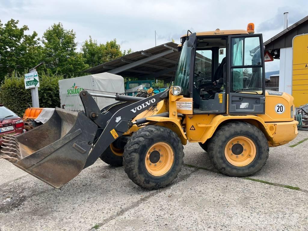 Volvo L 35 G لوادر بعجل