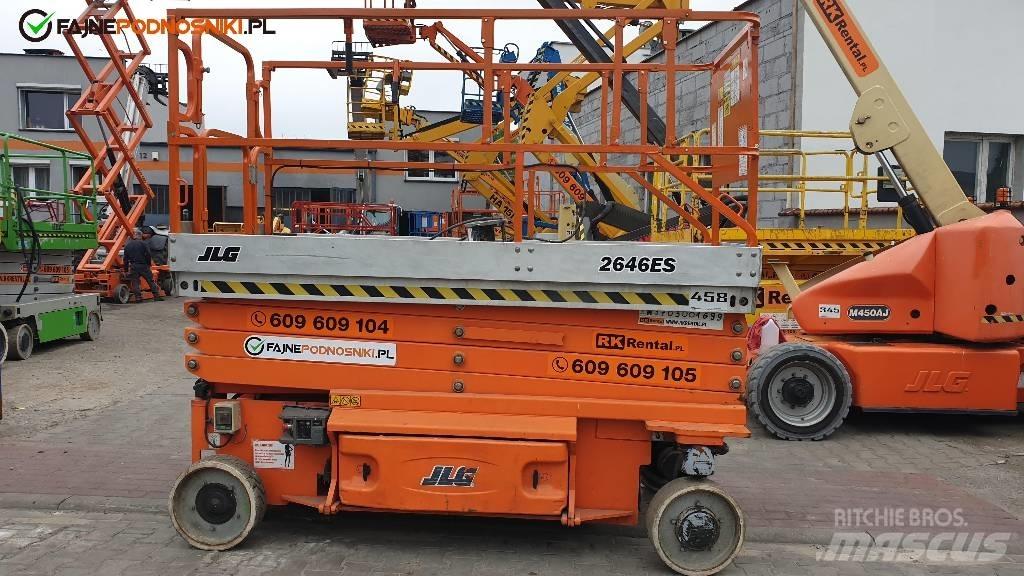 JLG 2646 ES رافعات مقصية الشكل