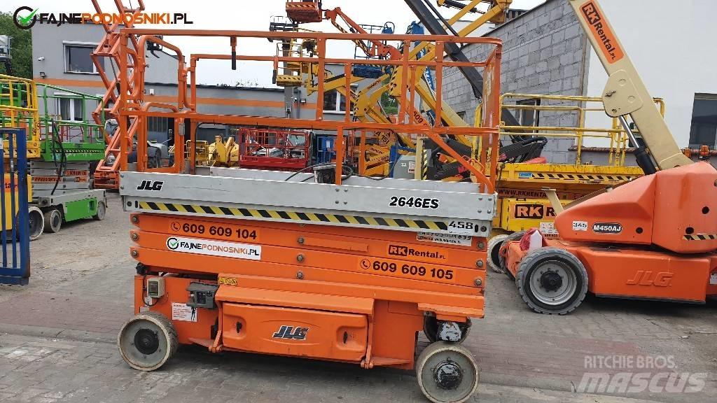 JLG 2646 ES رافعات مقصية الشكل