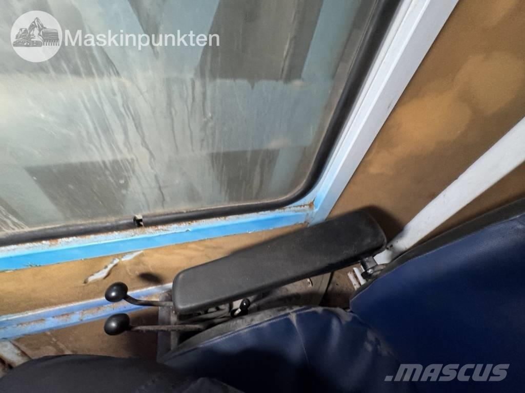 Volvo F 16 شاحنات أشجار