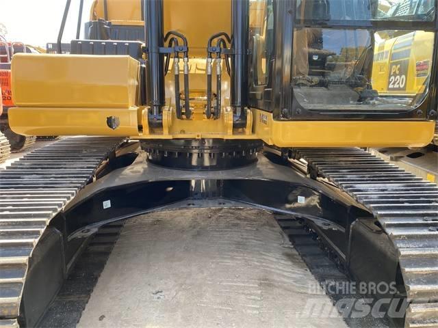 CAT 320 GC حفارات زحافة