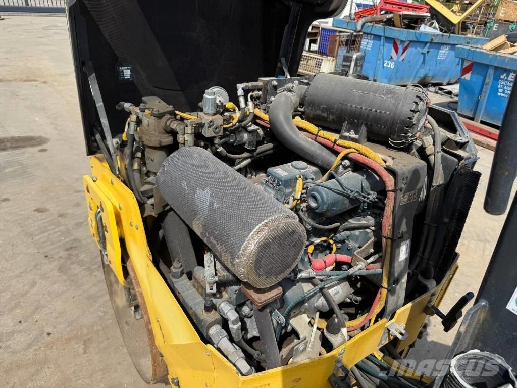 Bomag BW 100 AC-5 مداحل مزدوجة