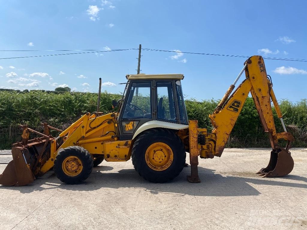 JCB 3 CX لوادر ذات جرافات عكسية