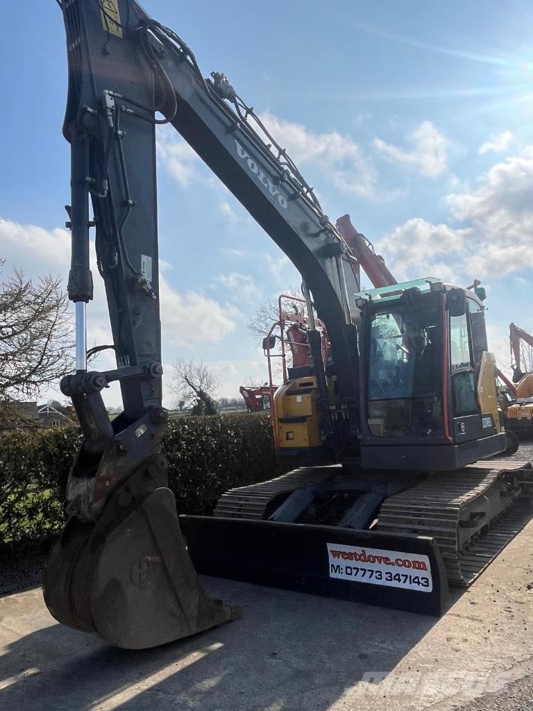 Volvo ECR 145 حفارات زحافة