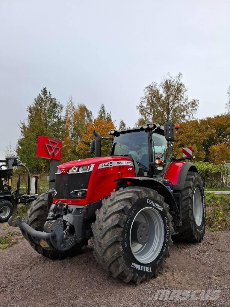 Massey Ferguson 8740 الجرارات
