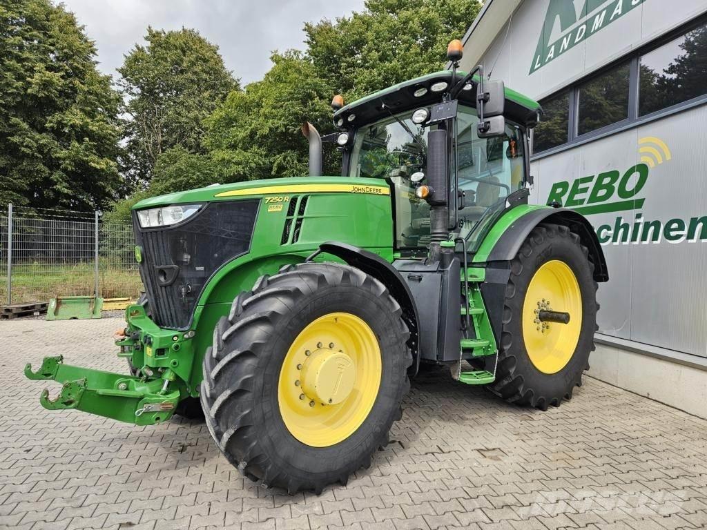 John Deere 7250R الجرارات
