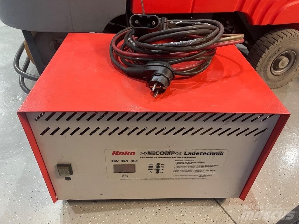 Hako B 750 R SOLD كناسات