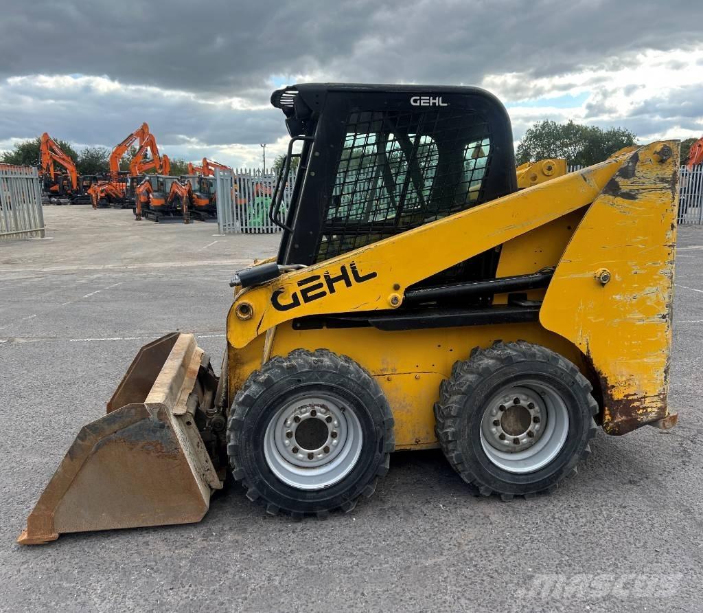Gehl R150 لوادر صغيرة