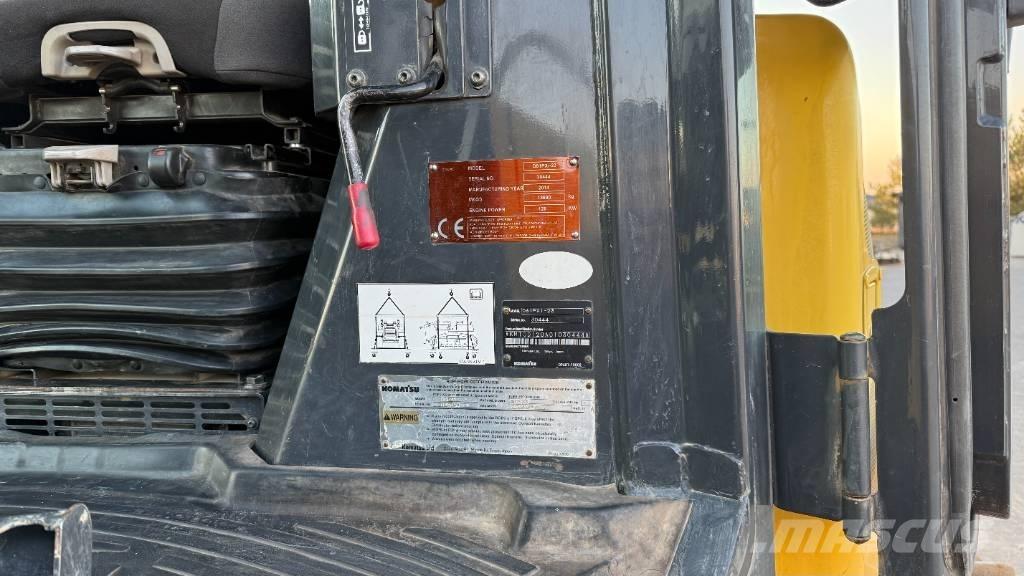 Komatsu D 61 PXI-23 بلدوزرات مجنزرة