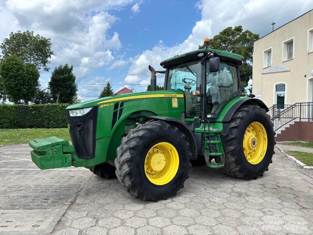 John Deere 8360 R الجرارات
