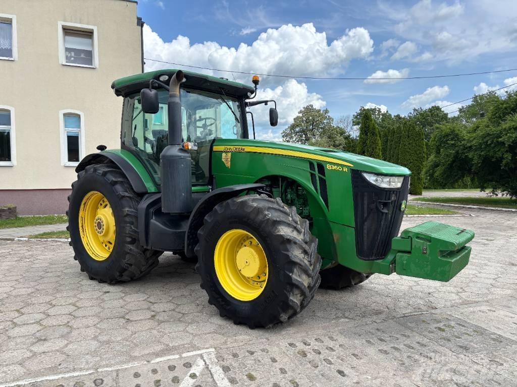 John Deere 8360 R الجرارات