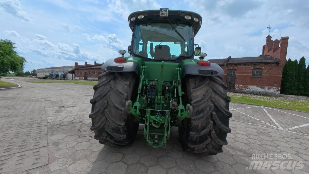 John Deere 8360 R الجرارات