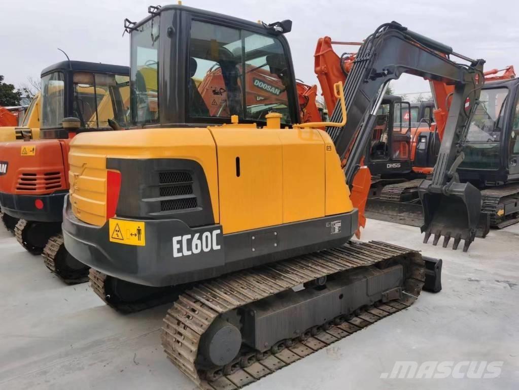 Volvo EC 60 C حفارات زحافة