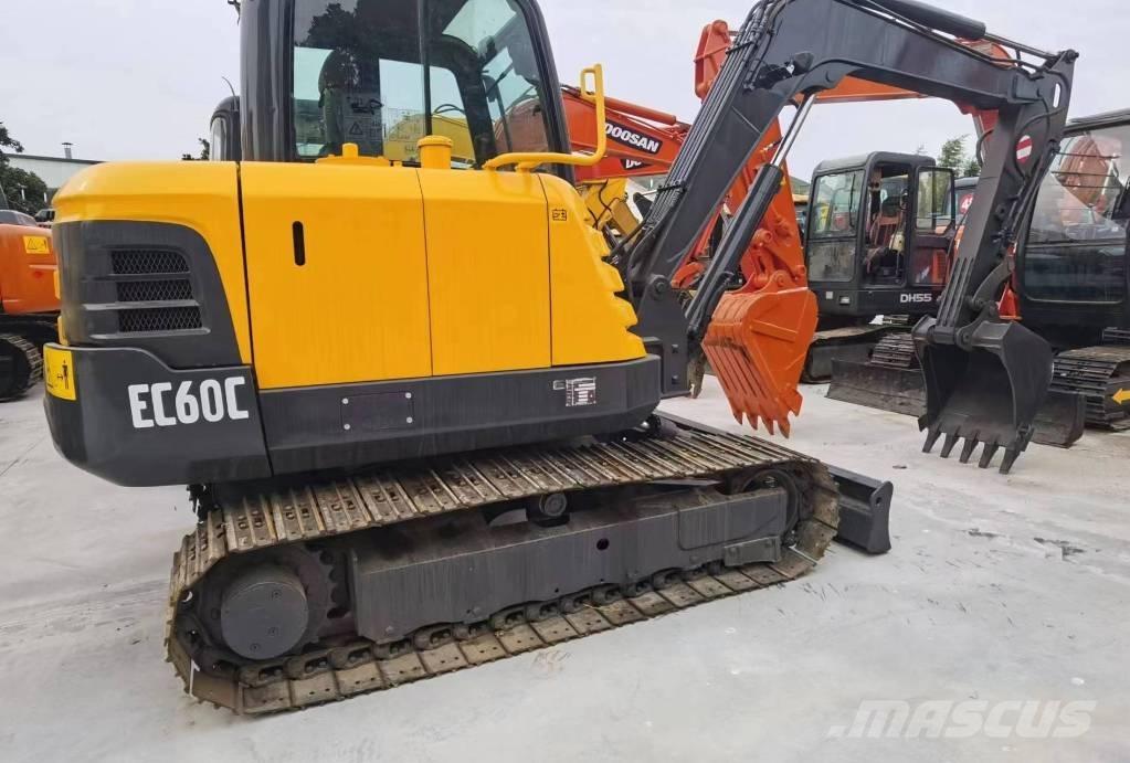 Volvo EC 60 C حفارات زحافة