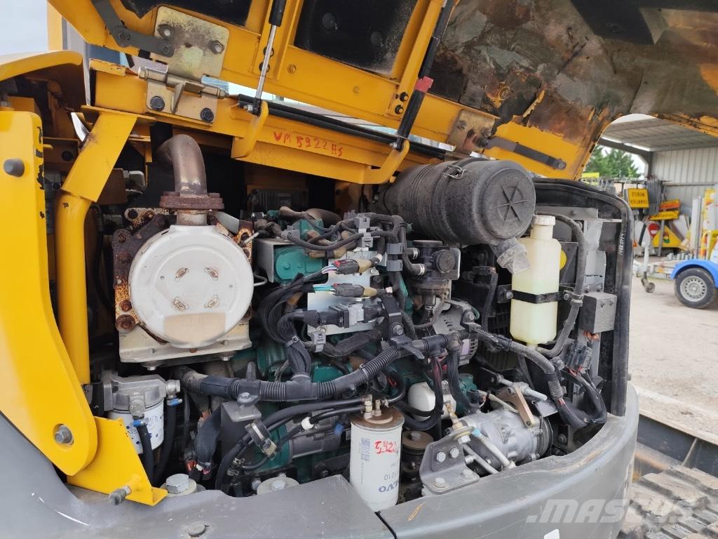 Volvo ECR 88 D حفارات وسط 7 طن - 12 طن