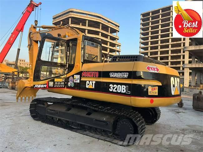 CAT 320 B حفارات زحافة