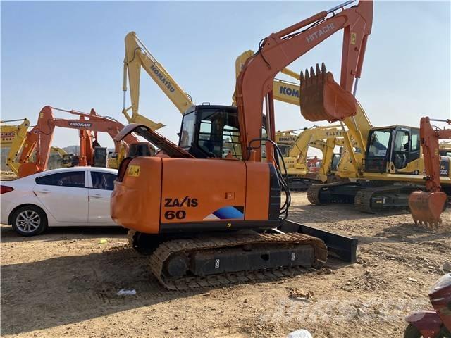 Hitachi ZX60 حفارات زحافة