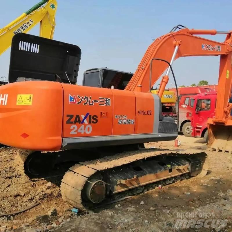 Hitachi ZX 240 حفارات زحافة