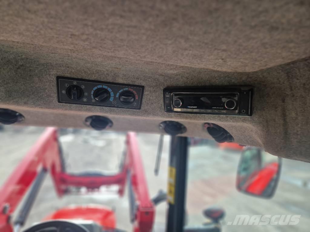 Massey Ferguson 5445 الجرارات