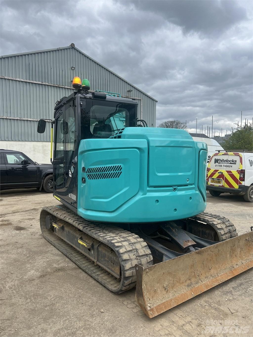 Kobelco SK 75 SR حفارات وسط 7 طن - 12 طن