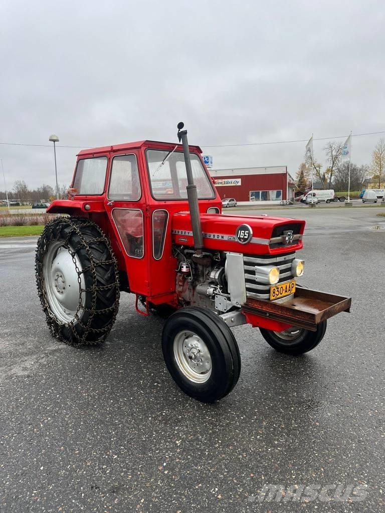 Massey Ferguson 165 الجرارات