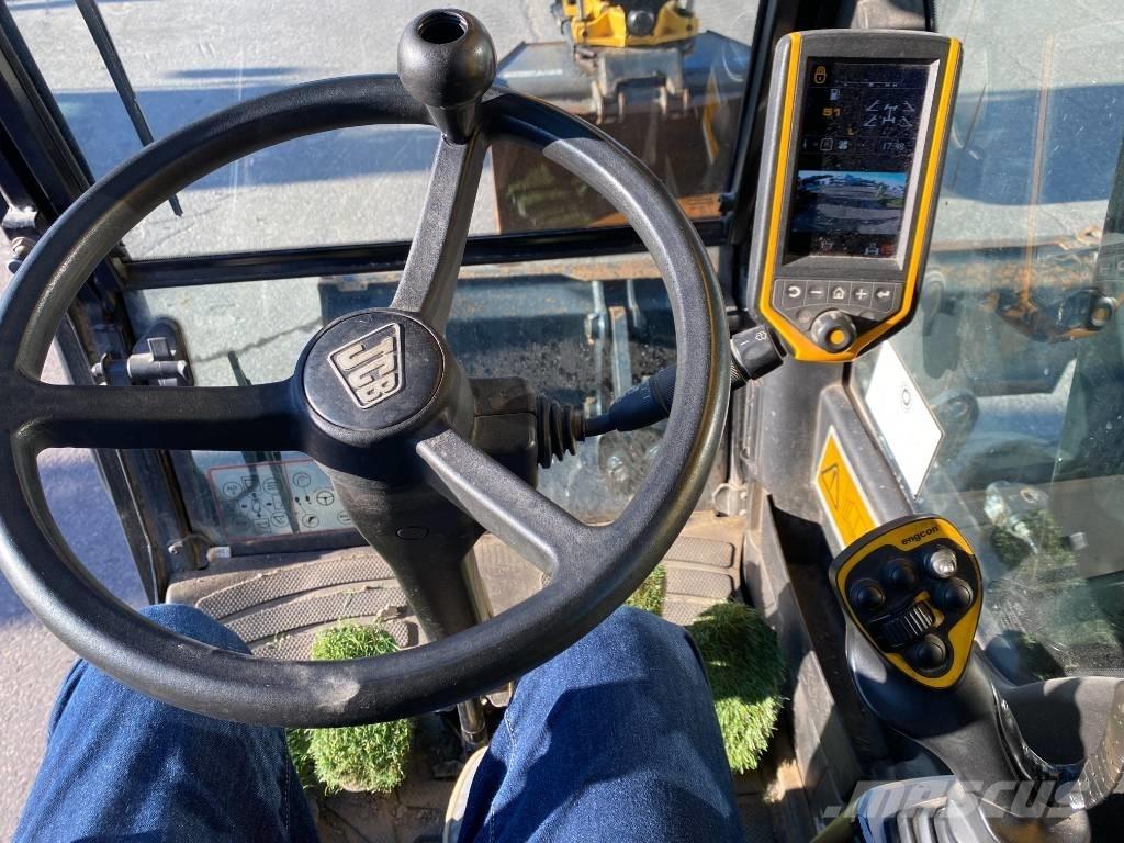 JCB JS145W T4i حفارات بعجل