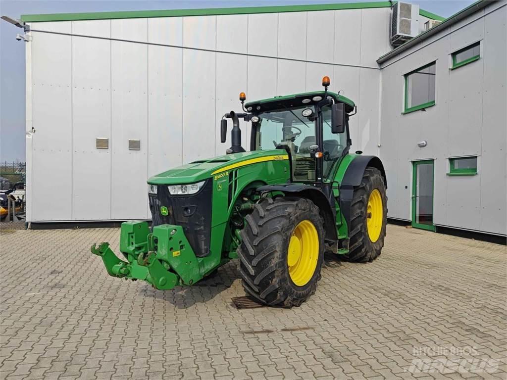 John Deere 8400R الجرارات