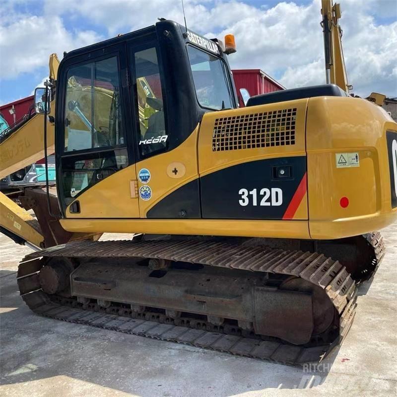 CAT 312 D حفارات زحافة