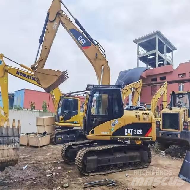 CAT 312 D حفارات زحافة