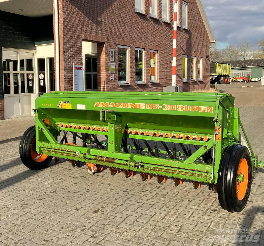 Amazone D8-30 Super مثاقيب