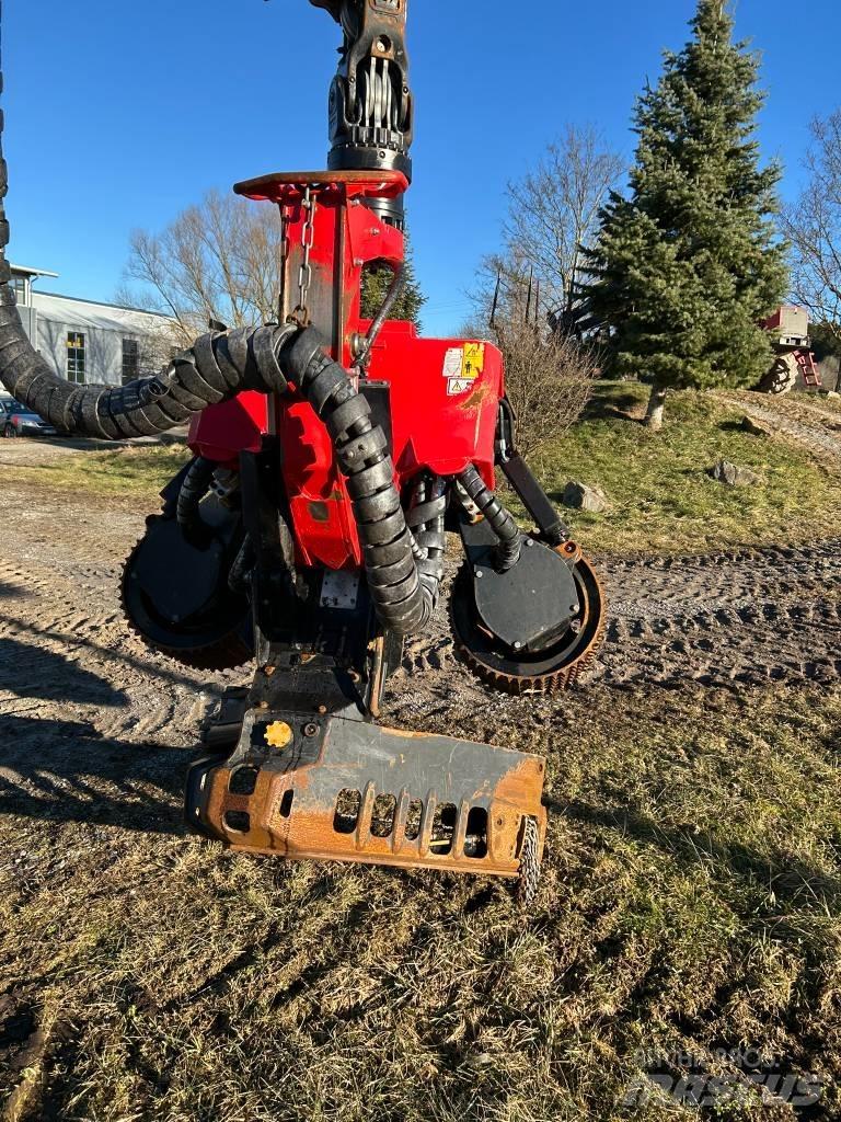 Komatsu 931 حصادات